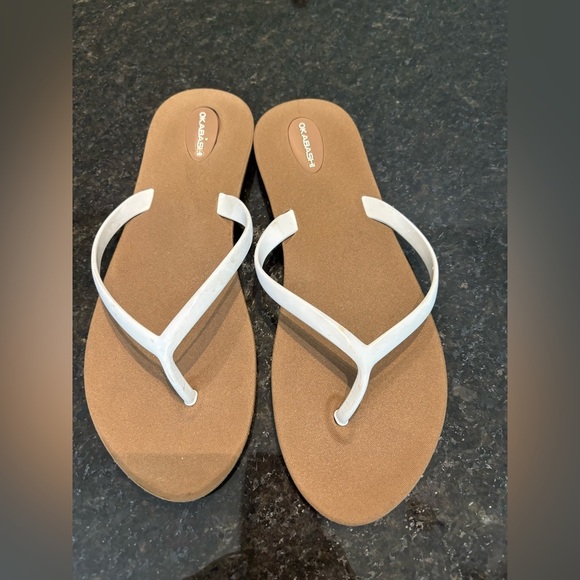 Okabashi Lightweight Recycled Flip Flops - Picture 5 of 5